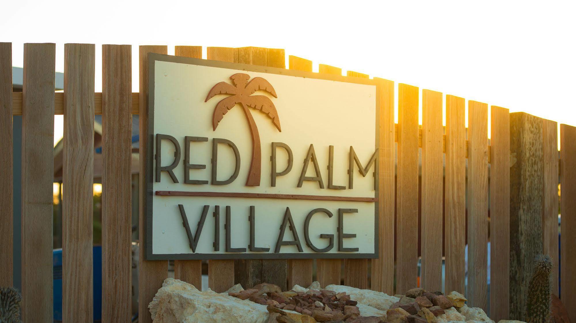 Red Palm Village Playa Exterior foto